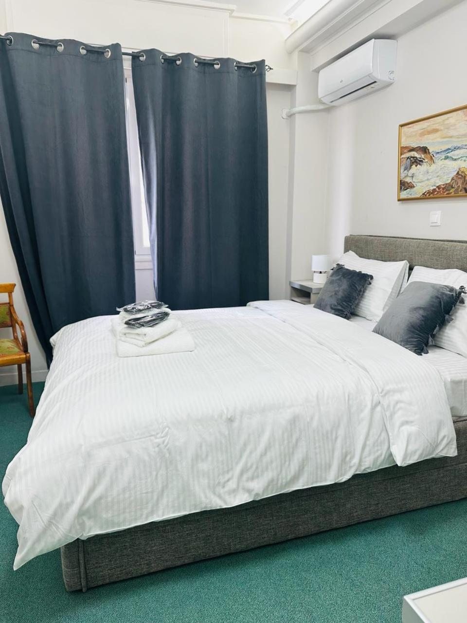Pnoe D'athenes Apartment *