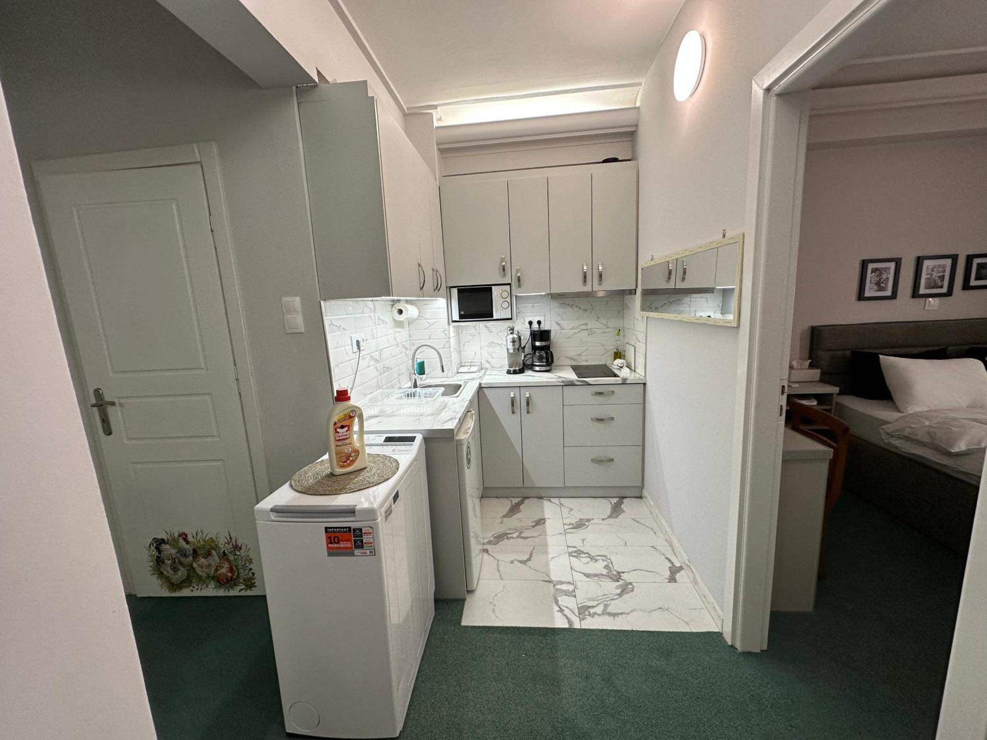 Apartment Pnoe D'athenes *